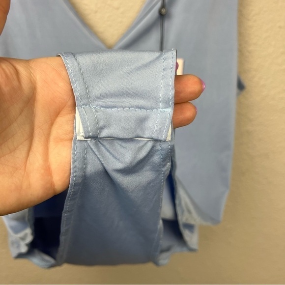 *Missguided Plus Seamless V-Neck Bodysuit NWT Baby Blue Sz 18 - Picture 4 of 10